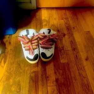 curb sneakers